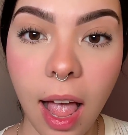 ODALIT™ 4-tip Eyebrow Pen 20 0721ef2c 7615 491a 94b2 df8746c29940